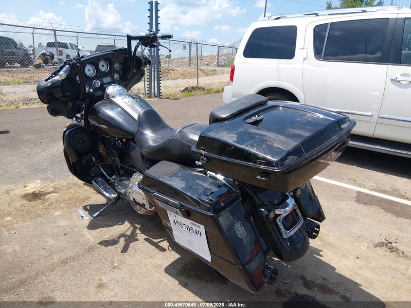 2013 HARLEY-DAVIDSON STREET GLIDE SPORT_BIKE 2