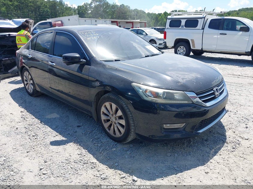 2013 HONDA ACCORD auction photo 1