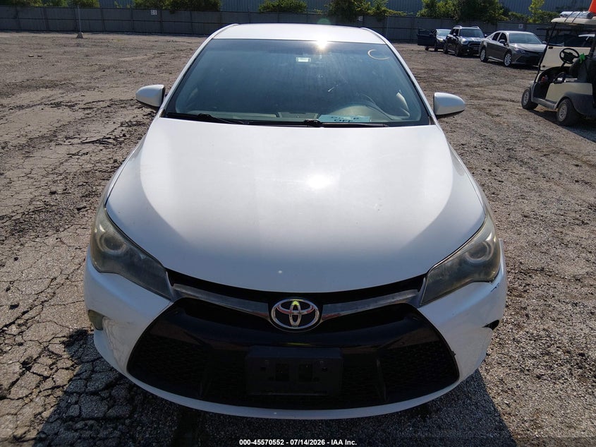 TOYOTA CAMRY - zdjęcie 12