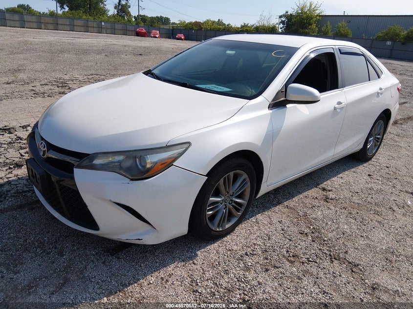 TOYOTA CAMRY - zdjęcie 2