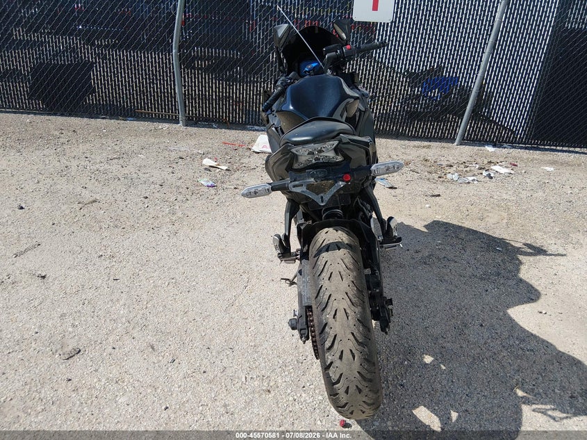 2025 Kawasaki Ex650 R VIN: ML5EXER16SDAE1778 Lot: 45570581