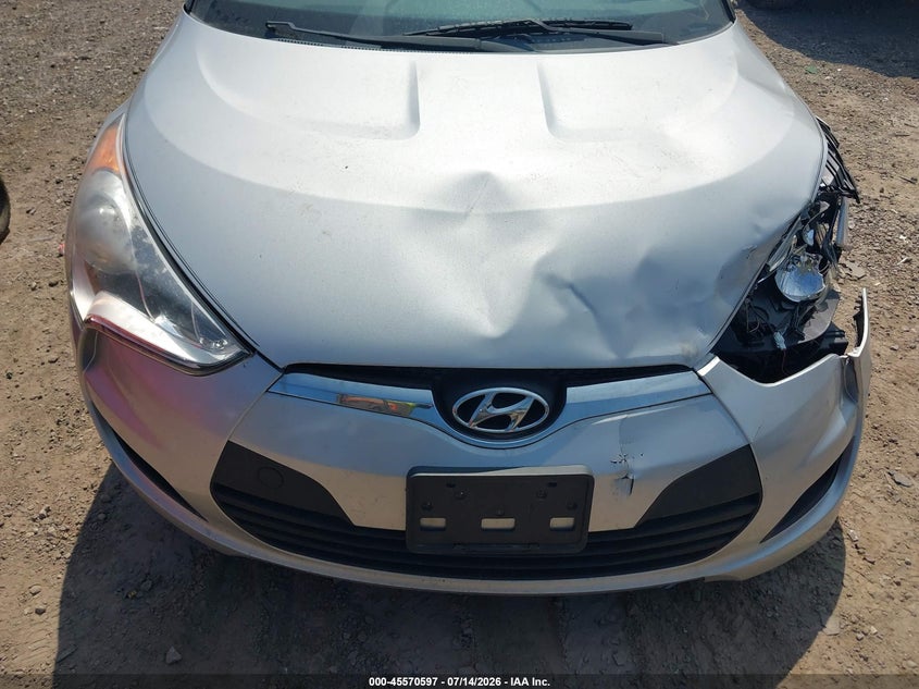 2016 Hyundai Veloster VIN: KMHTC6AD2GU274548 Lot: 45570597