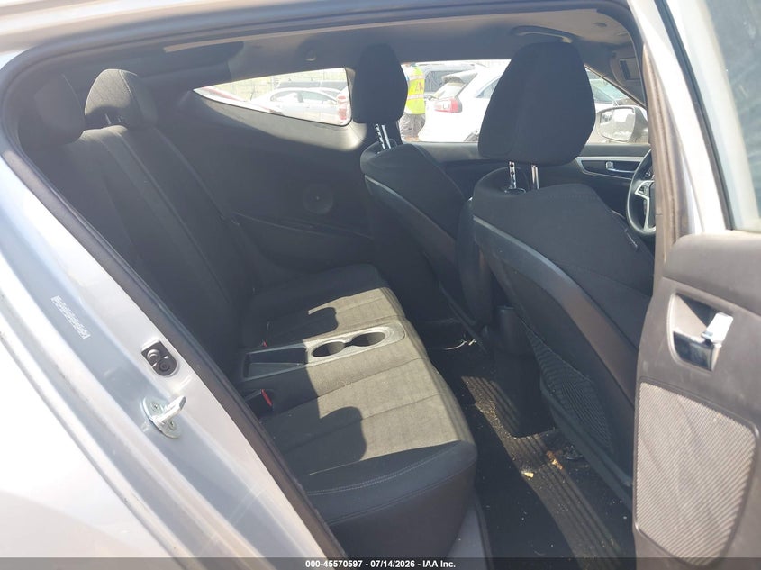 2016 Hyundai Veloster VIN: KMHTC6AD2GU274548 Lot: 45570597