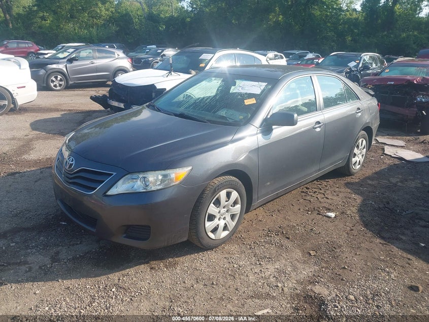 2011 TOYOTA CAMRY auction photo 2