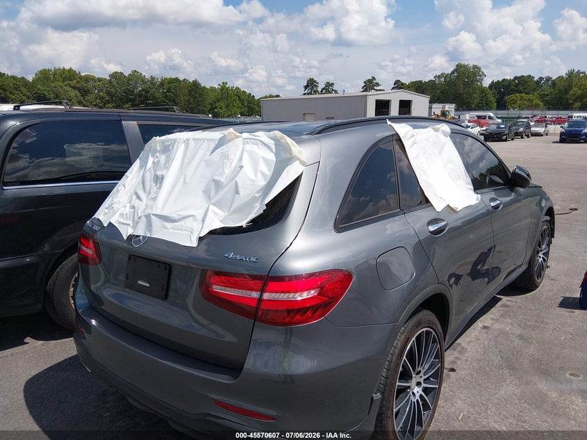 2016 MERCEDES-BENZ GLC 300 — Photo 18