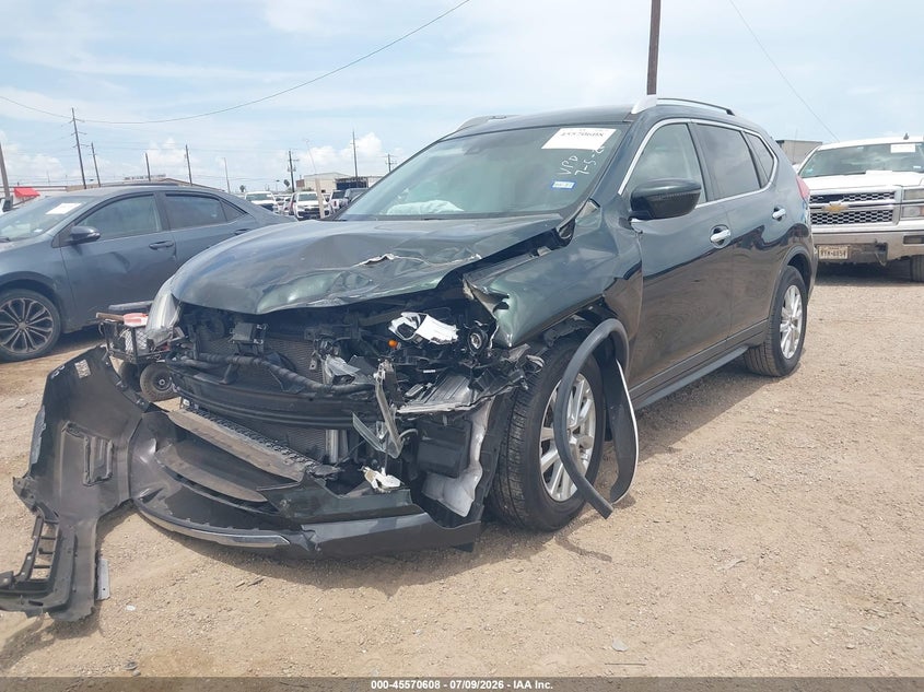 2019 Nissan Rogue, Left Front, IAAI, VIN 5N1AT2MT8KC714242 — photo 2