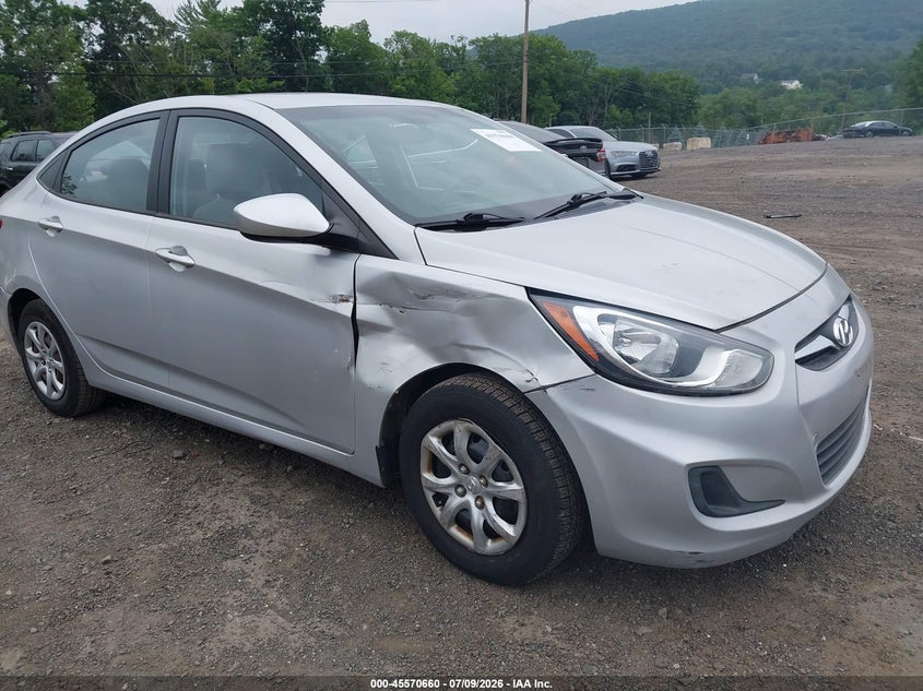 2013 Hyundai Accent Gls VIN: KMHCT4AE3DU586029 Lot: 45570660