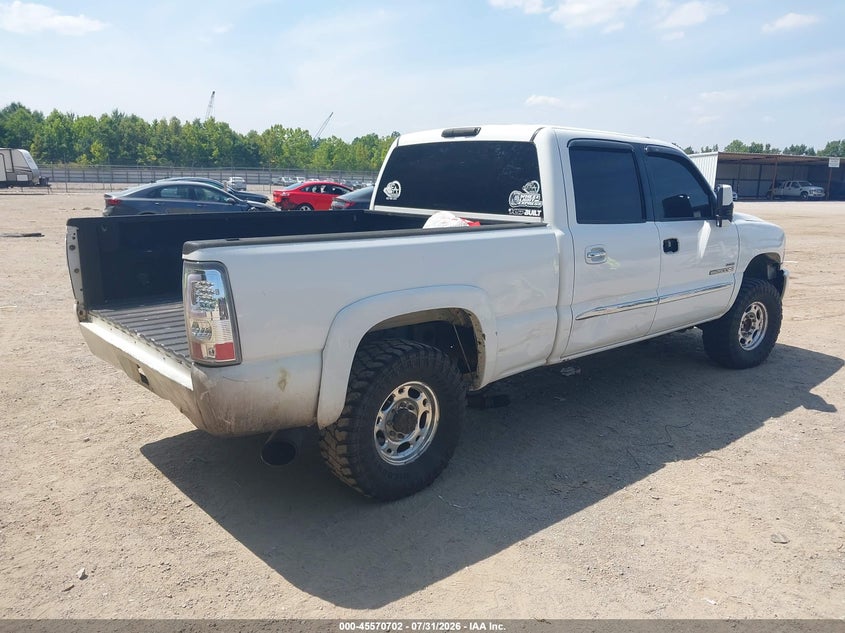 2004 GMC SIERRA 2500HD auction photo 4