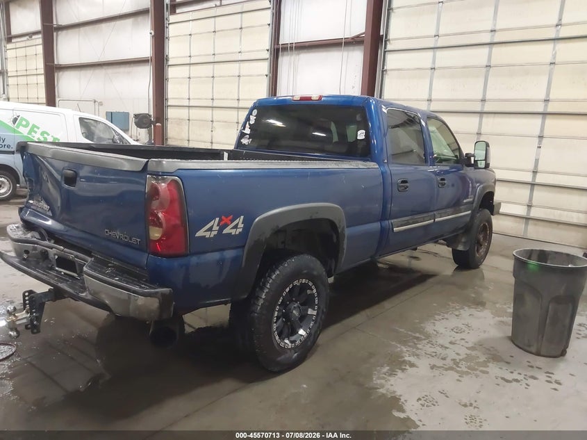 2004 CHEVROLET SILVERADO 2500HD auction photo 4