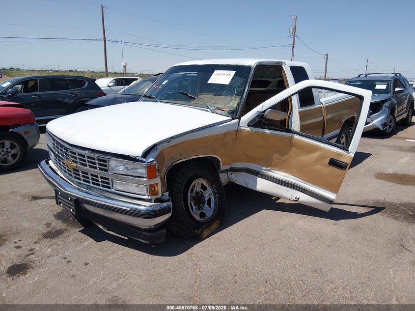 1990 CHEVROLET GMT-400 auction photo 2