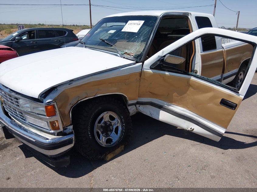 1990 CHEVROLET GMT-400 auction photo 6