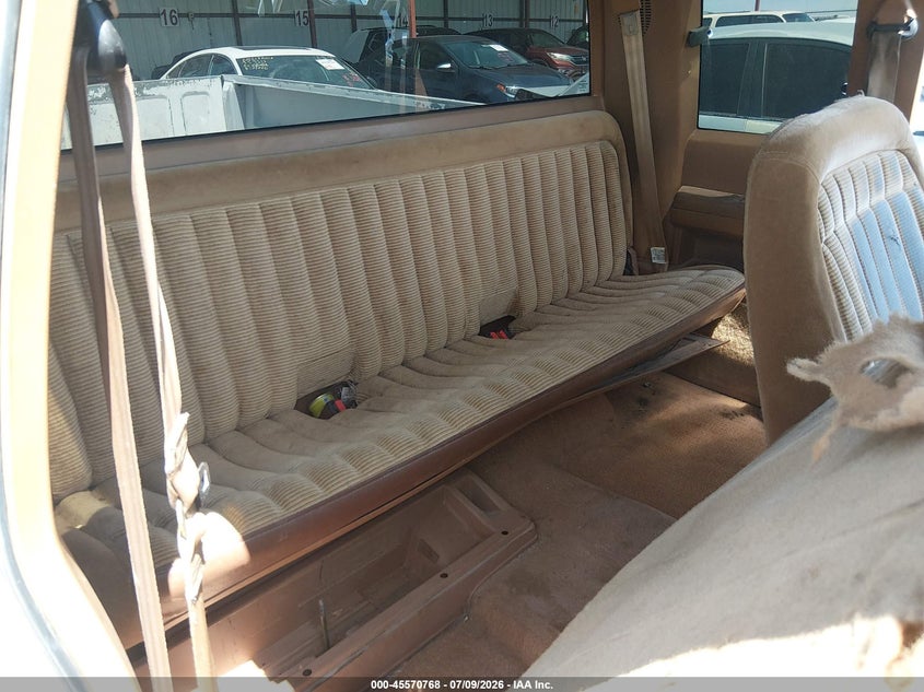 1990 CHEVROLET GMT-400 auction photo 8