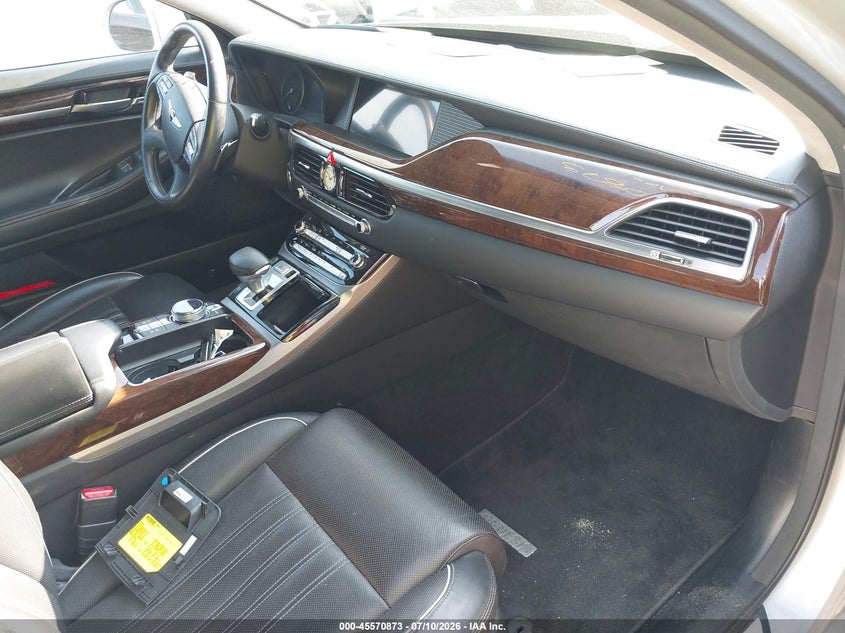 2017 GENESIS G90 auction photo 5