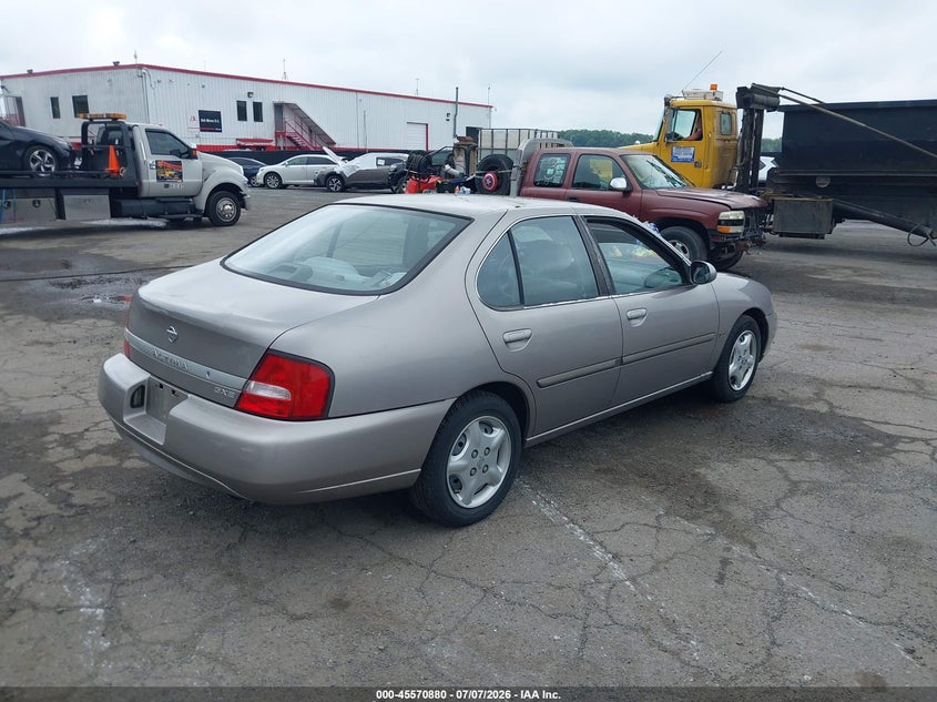 2001 NISSAN ALTIMA auction photo 4