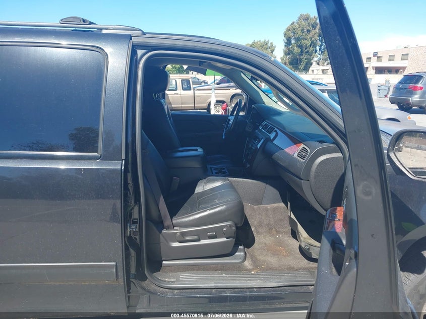 AtlanticExpress - Chevrolet Suburban 1500