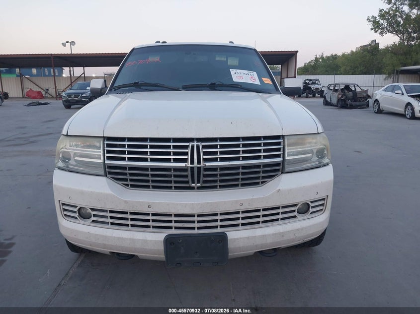 2011 Lincoln Navigator L VIN: 5LMJJ3J57BEJ07462 Lot: 45570932