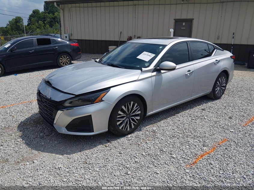 2023 Nissan Altima, Front End, IAAI, VIN 1N4BL4DV4PN320129 — photo 2