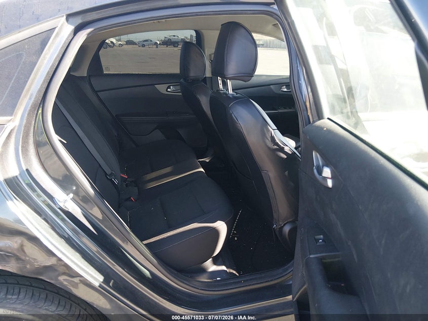 2021 KIA FORTE auction photo 8