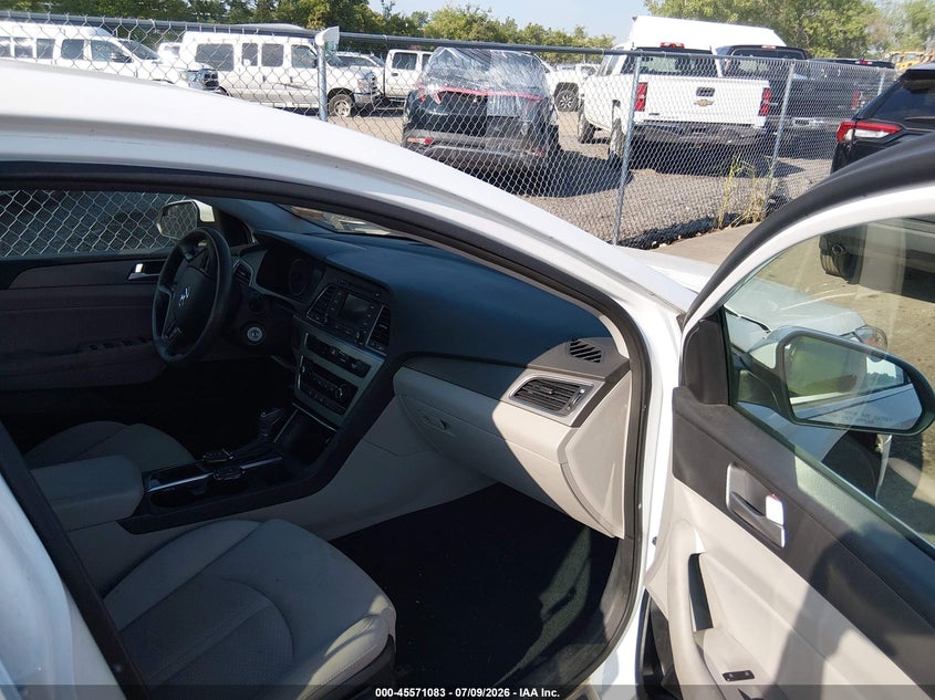 2015 HYUNDAI SONATA auction photo 5