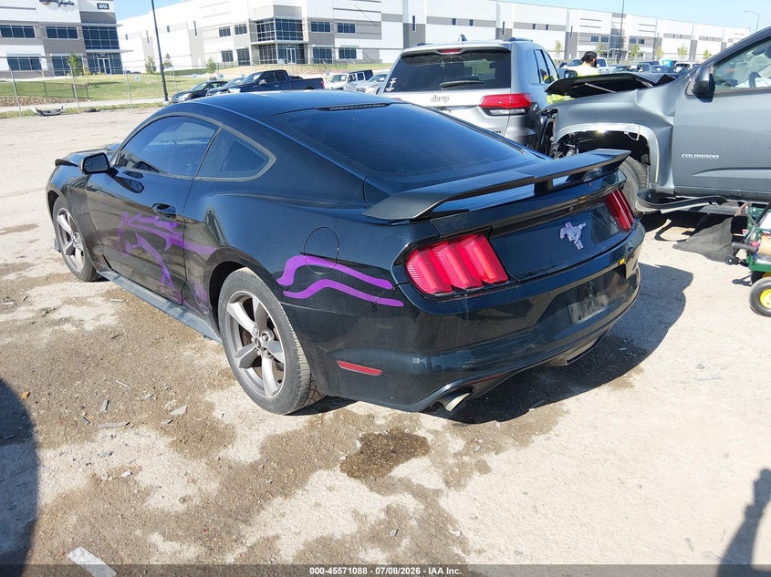 FORD MUSTANG - zdjęcie 3