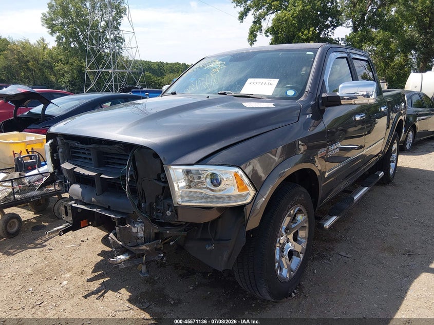 Vin: 1c6rr7nt2js159124, lot: 46069465, ram 1500 laramie  4x4 5'7 box 20182