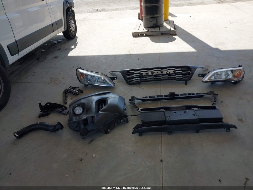 2024 Ram Promaster 3500 Tradesman Low Roof 136 Wb W/Pass Seat VIN: 3C6MRVWG3RE154805 Lot: 45571147