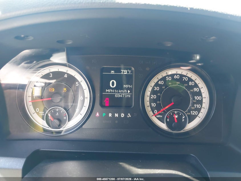 2016 RAM 1500 auction photo 7
