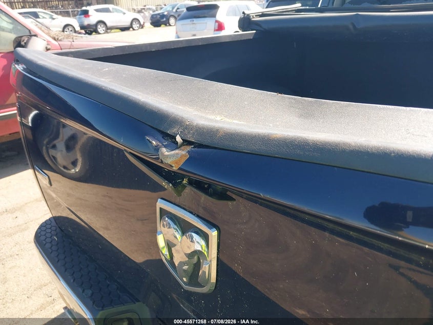 2015 RAM 1500 LARAMIE · Фото 17