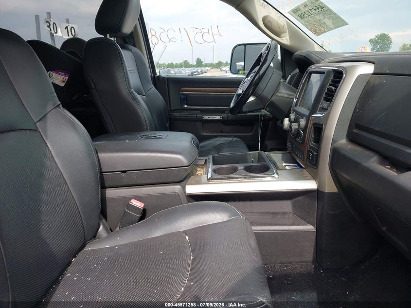 2015 RAM 1500 LARAMIE · Фото 5