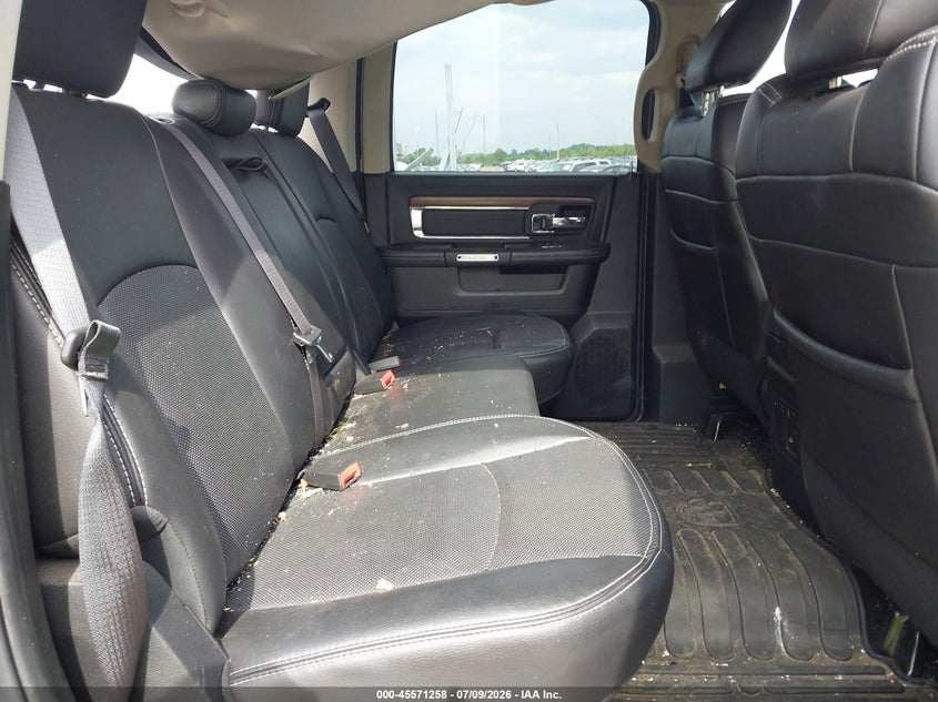 2015 RAM 1500 LARAMIE · Фото 8