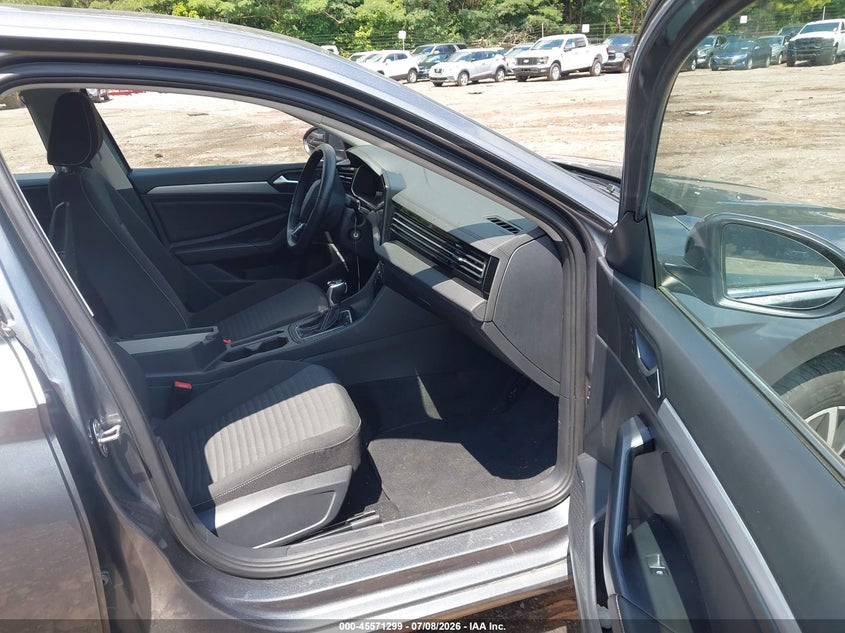 2025 VOLKSWAGEN JETTA auction photo 5