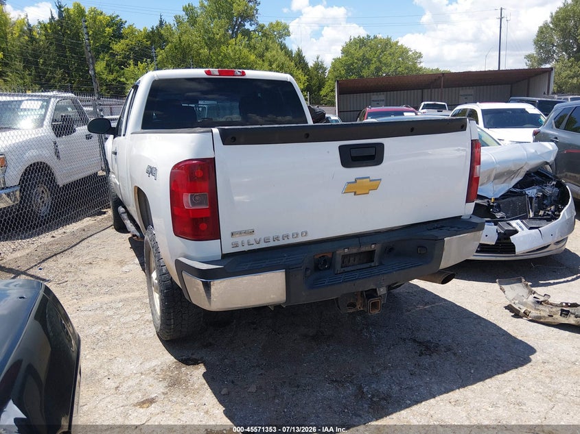 2011 CHEVROLET SILVERADO 2500HD auction photo 3