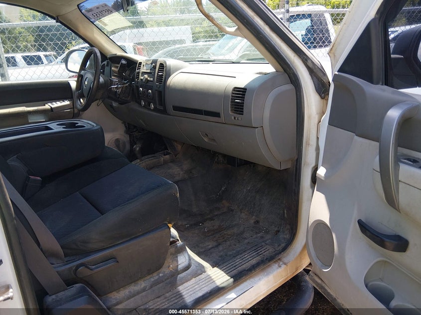 2011 CHEVROLET SILVERADO 2500HD auction photo 5