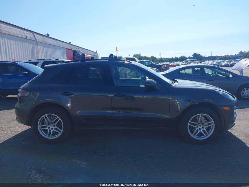 2019 Porsche Macan VIN: WP1AA2A57KLB00197 Lot: 45571400