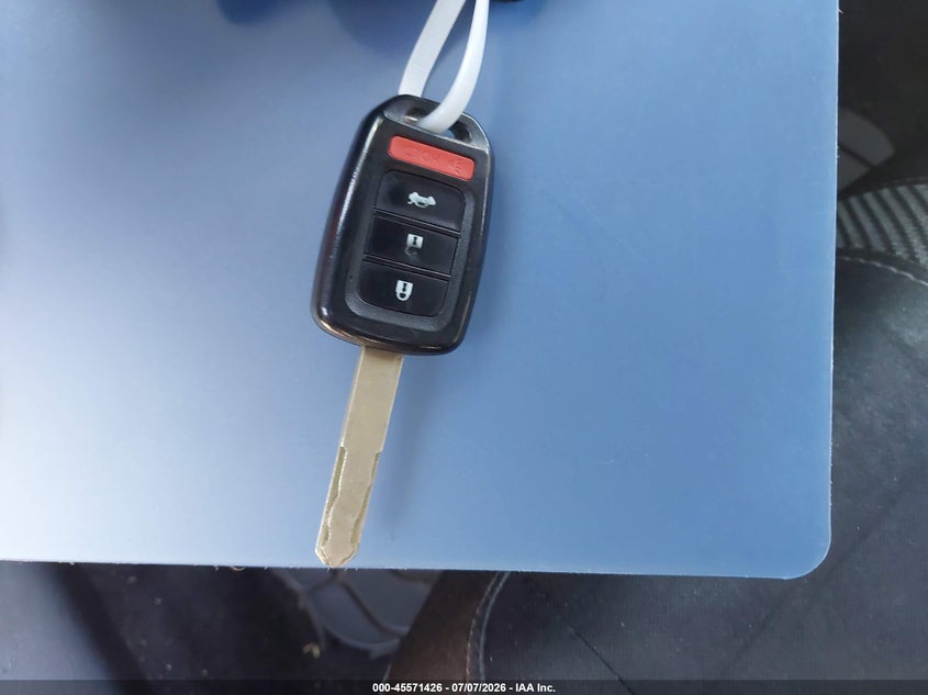 2016 HONDA CIVIC LX — Photo 11