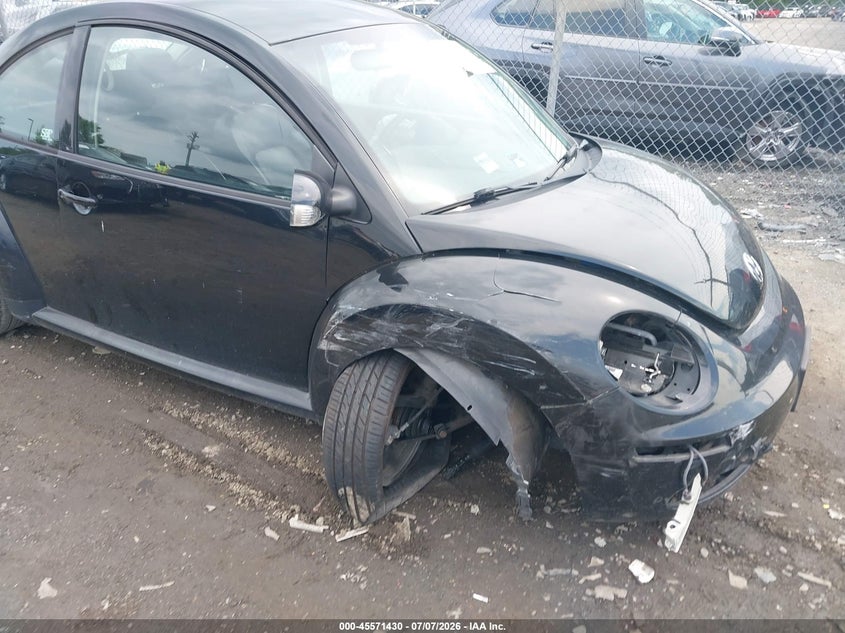2009 Volkswagen New Beetle 2.5L VIN: 3VWPW31C99M506912 Lot: 45571430