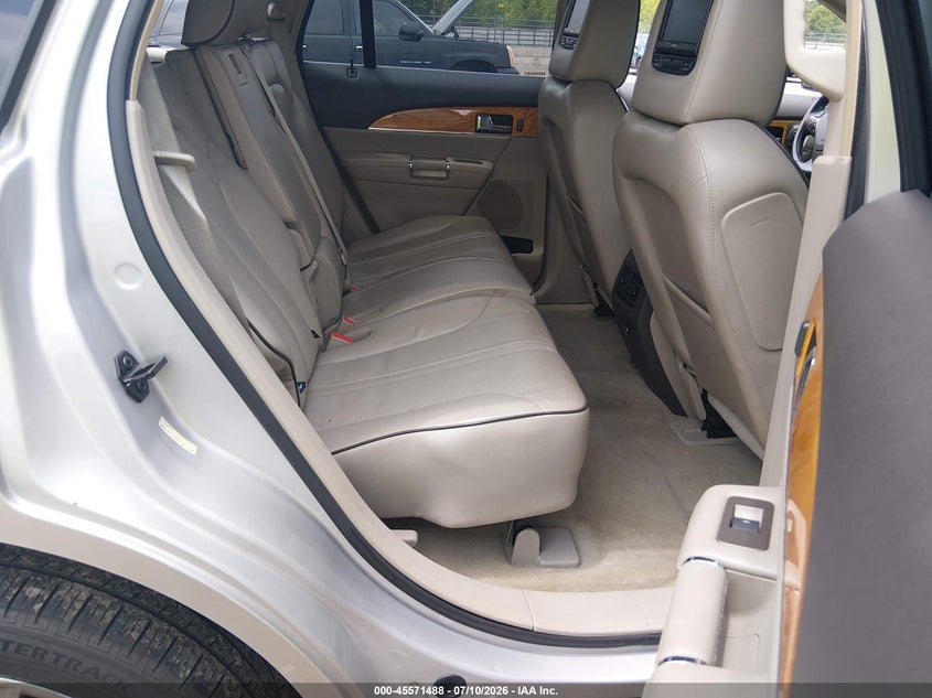 2011 Lincoln Mkx VIN: 2LMDJ8JK2BBJ28173 Lot: 45571488