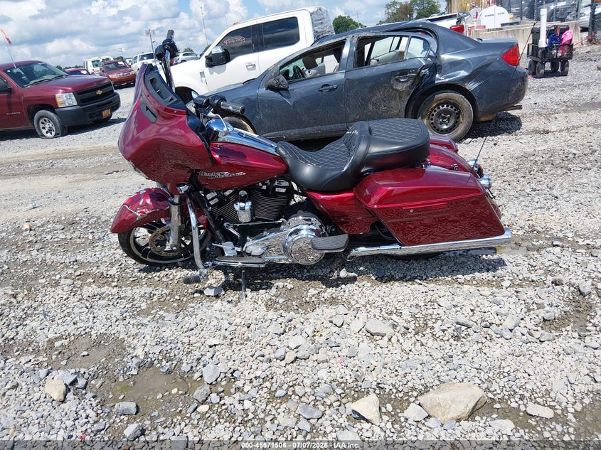 2017 Harley-Davidson Flhxs Street Glide Special VIN: 1HD1KRC14HB627239 Lot: 45571506