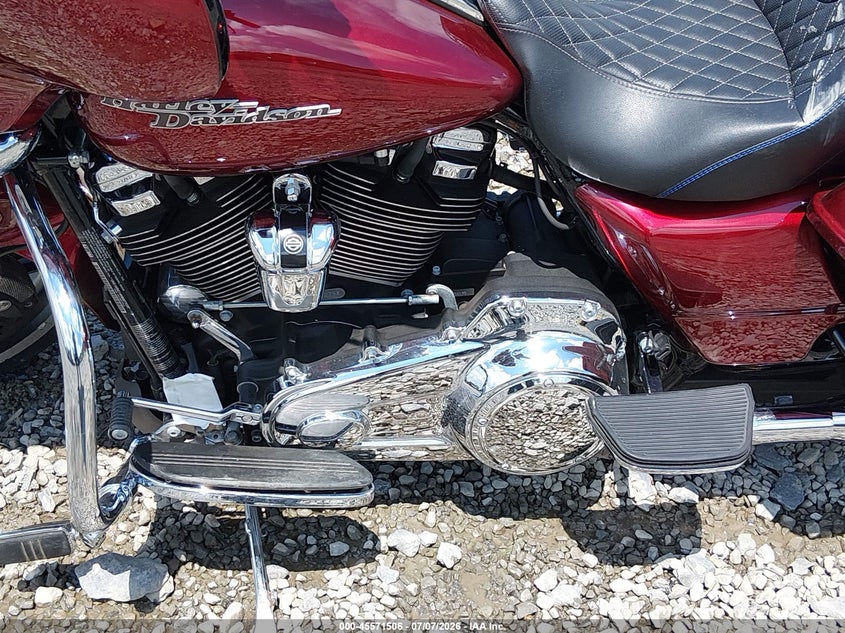 2017 Harley-Davidson Flhxs Street Glide Special VIN: 1HD1KRC14HB627239 Lot: 45571506