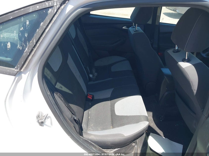 FORD FOCUS 2014 VIN 1FADP3F22EL224325