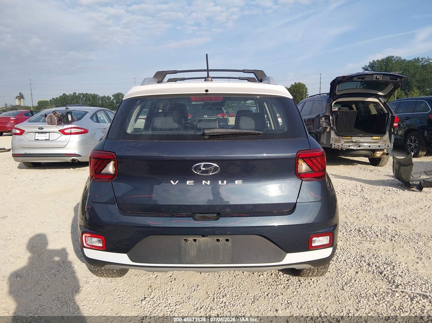 2023 Hyundai Venue Limited VIN: KMHRC8A39PU213579 Lot: 45571636
