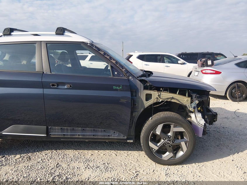 2023 Hyundai Venue Limited VIN: KMHRC8A39PU213579 Lot: 45571636