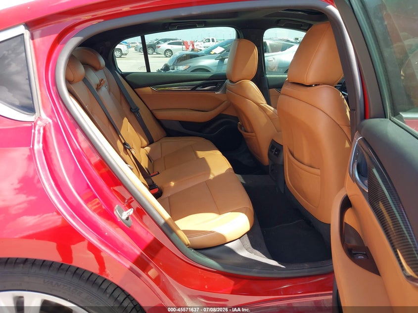 CADILLAC CT5 - zdjęcie 8
