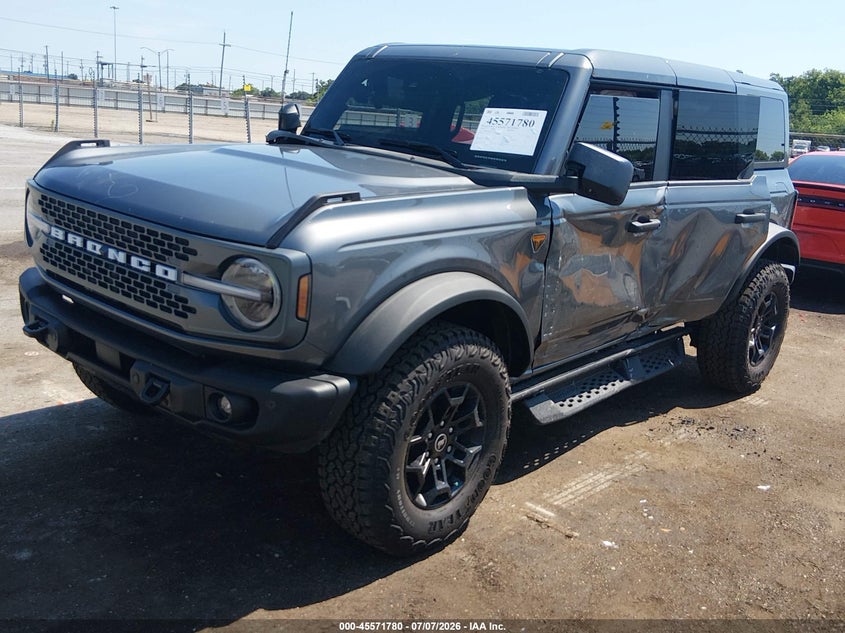 2026 Ford Bronco, Right Rear, IAAI, VIN 1FMEE9BP0TLA81103 — photo 2