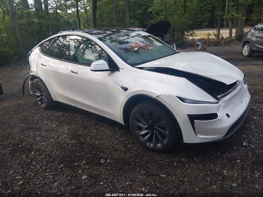 TESLA MODEL Y - zdjęcie 1