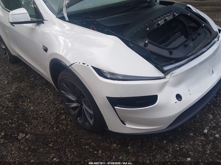 TESLA MODEL Y - zdjęcie 6