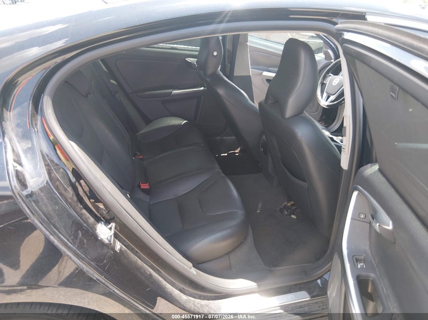 2017 VOLVO S60 INSCRIPTION auction photo 8