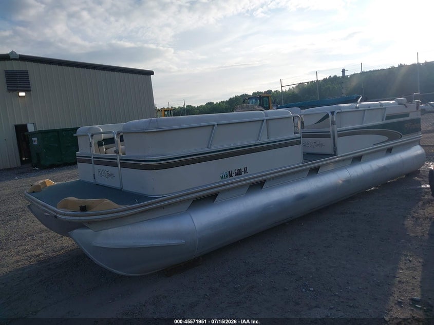 2000 FISHER PONTOON auction photo 2