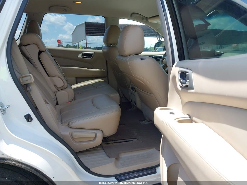 AtlanticExpress - Nissan Pathfinder