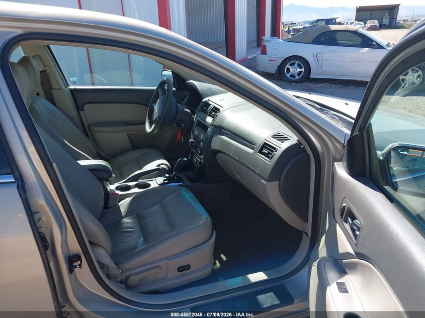 2010 FORD FUSION auction photo 5